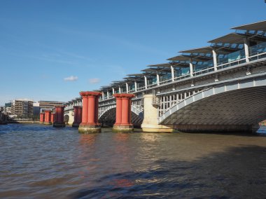 Londra 'da Thames Nehri
