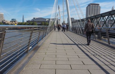 Londra'da Jubilee Köprüsü