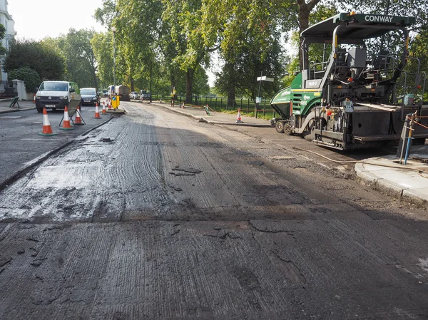 Road paving in London — Stock Photo, Image