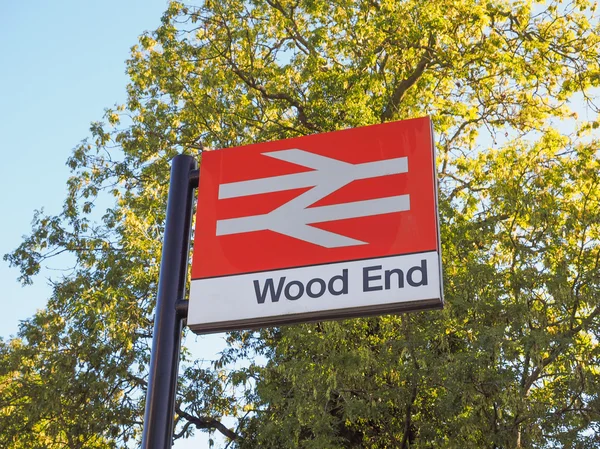 Cartel de estación Wood End en Tanworth in Arden —  Fotos de Stock