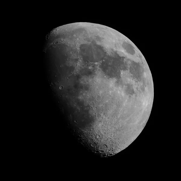 Svart och vitt Gibbous moon — Stockfoto