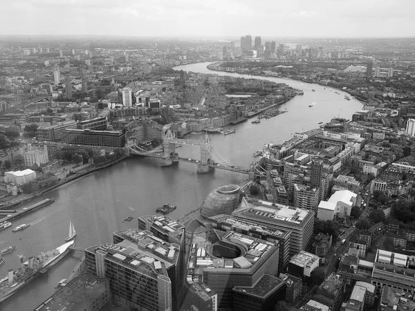 Schwarz-weiße Luftaufnahme von London — Stockfoto