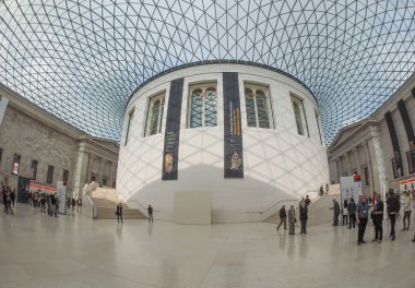 Londra'da British Museum'da büyük mahkeme