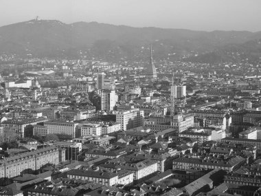 İtalya 'nın Torino kentinin hava manzarası. Piazza Castello meydanı siyah beyaz.