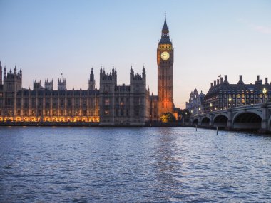Londra 'daki parlamento binaları