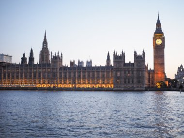 Londra 'daki parlamento binaları
