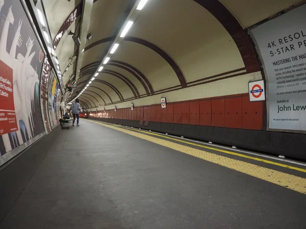 Londra'da tüp platformu — Stok fotoğraf