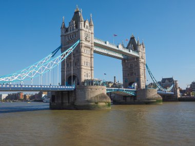 Londra 'daki kule köprüsü