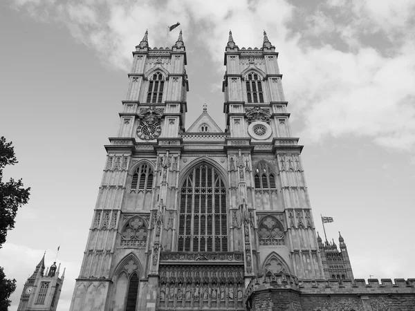 Černobílé Westminsterské opatství v Londýně — Stock fotografie