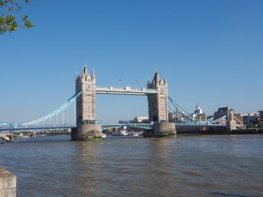 Londra 'daki kule köprüsü