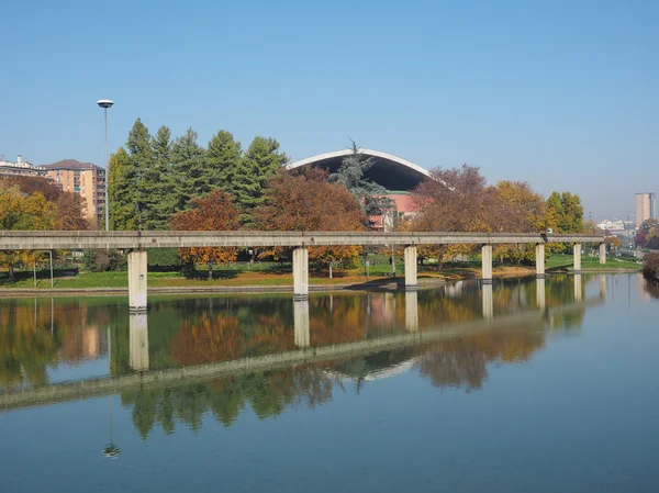 Monorail in Italia 61 in Turijn, Italië — Stockfoto