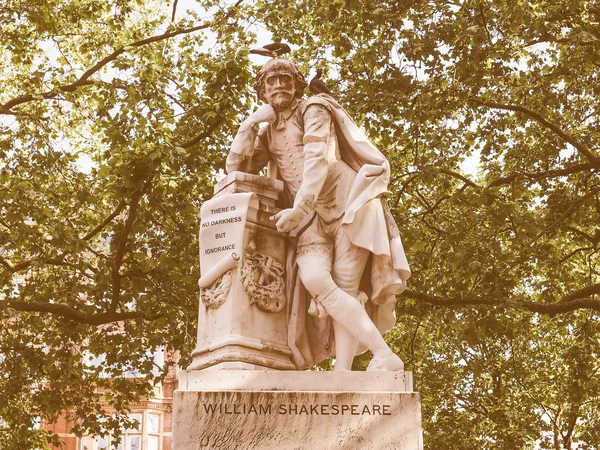Statue rétro de Shakespeare à Londres — Photo