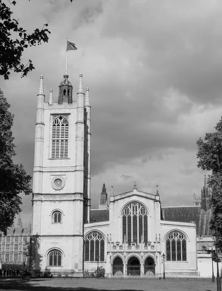 Siyah ve beyaz St Margaret Kilisesi Londra'da — Stok fotoğraf