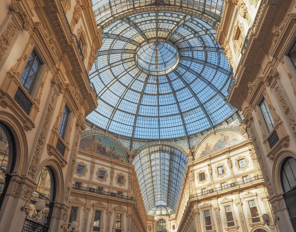 Milano 'daki Galleria Vittorio Emanuele II — Stok fotoğraf