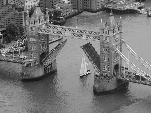 ロンドンの黒と白の空中風景 — ストック写真