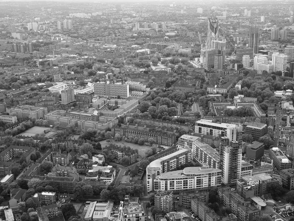 ロンドンの黒と白の空中風景 — ストック写真