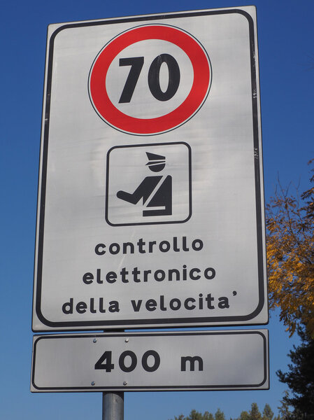 Maximum speed sign