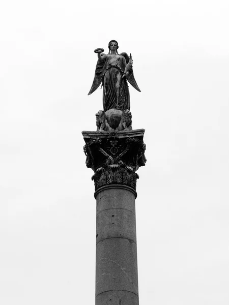 Schlossplatz (Plaza del Castillo) Stuttgart — Foto de Stock