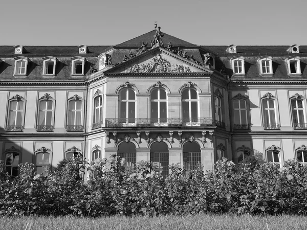 Neues Schloss (New Castle), Штутгарт — стоковое фото