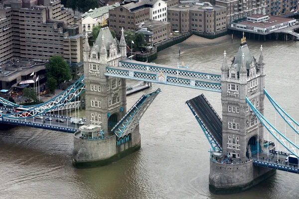 Tower Bridge w Londynie — Zdjęcie stockowe