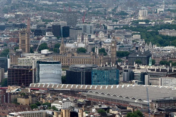 在伦敦议会的鸟瞰图 — 图库照片