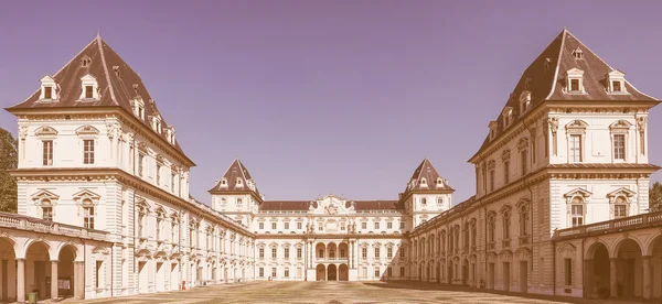 Retro olhando Castello del Valentino em Turim — Fotografia de Stock