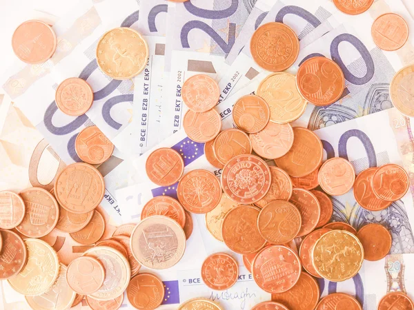 Винтажные монеты и банкноты евро — стоковое фото