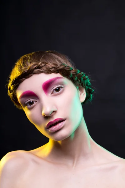 Záběr krásná žena s světlé stylové make-up — Stock fotografie