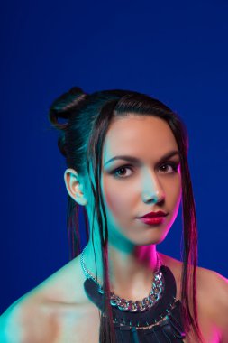 kadın takı Studio ile