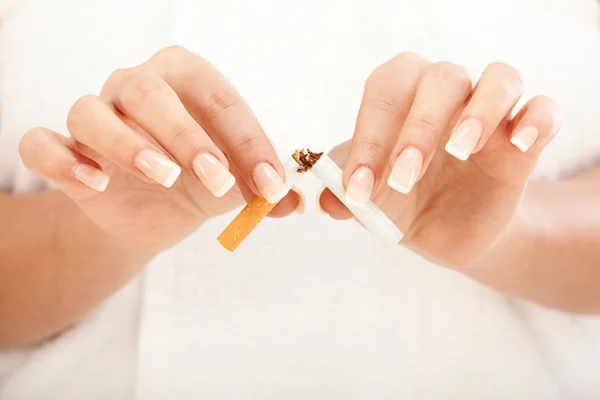 genç kadın son dakika Sigara