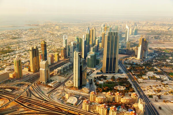 Sheikh Zayed Road en Dubai — Foto de Stock