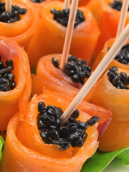 Salmon Rolls with Caviar — Stock Photo, Image