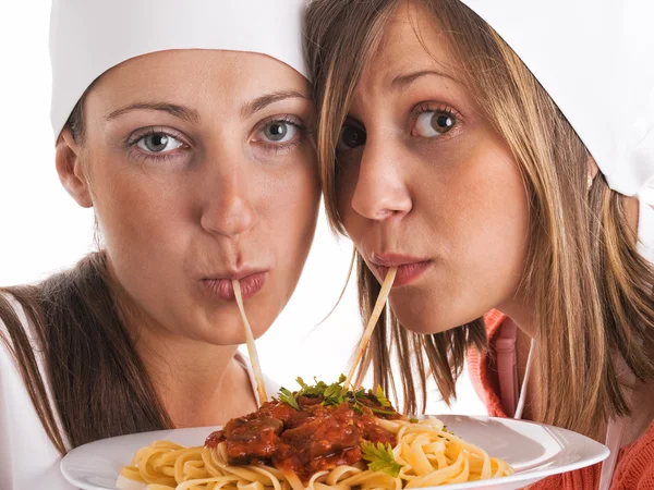 Chefs con espaguetis boloñés — Foto de Stock