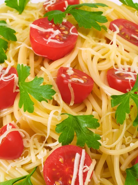 Spaghetti with cherry tomatoes — Stock Photo, Image