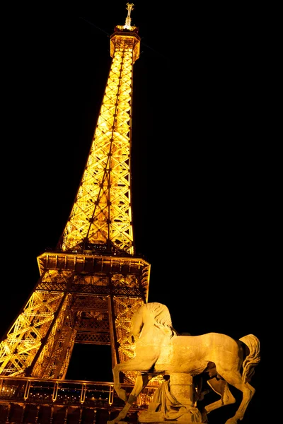 Eiffel tower by night, Paris — Stock Photo, Image