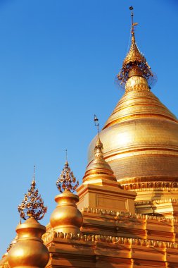 Maha Lawka Marazein Pagoda