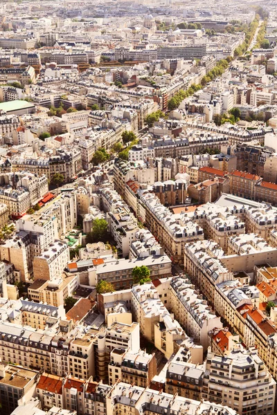 Париж на фоне Монпарнаса — стоковое фото