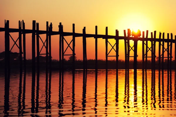 ミャンマーのマンダレーにあるU Bein bridge — ストック写真