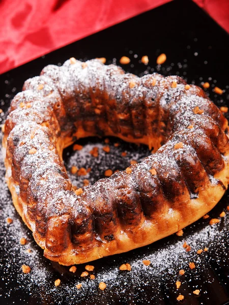 Heart shaped cake — Stock Photo, Image