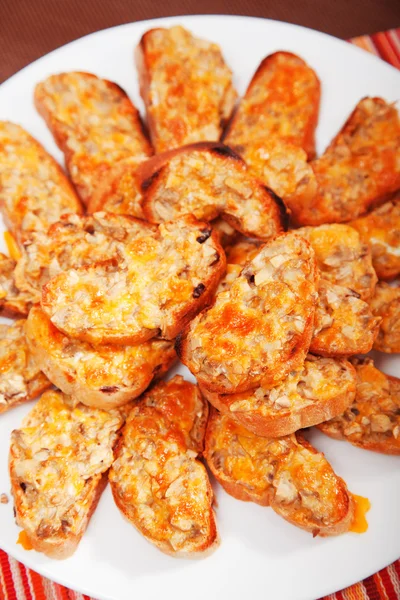 Sandwiches with mushrooms and cheddar — Stock Photo, Image