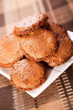 Ev yapımı çikolatalı kurabiye.