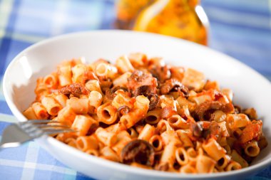 Bebek ahtapot ile Tubetti