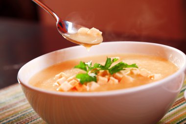 Kremalı patates çorbası yemek