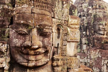 Bayon Tapınağı yüzleri