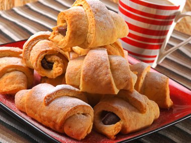 Ev yapımı kahvaltı Croissants