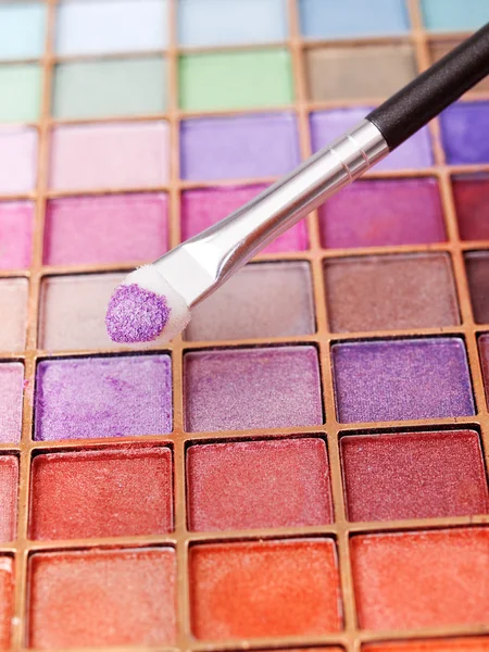 Color Eyeshadow and brush — Stock Photo, Image