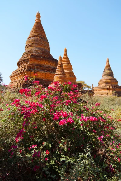 Antiguas pagodas en Bagan —  Fotos de Stock