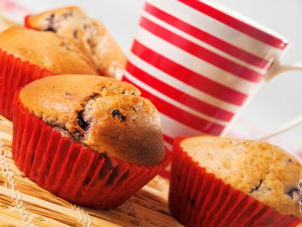 Berry muffin dengan kopi — Stok Foto