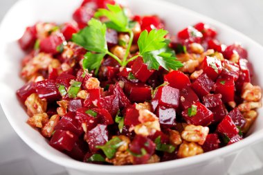 Sağlıklı pancar salatası