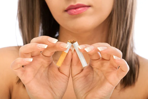 Woman Breaking  cigarette — Stock Photo, Image